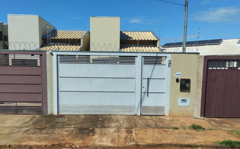 Casa seminova à venda